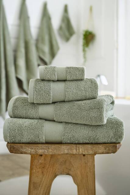 Deyongs Egyptian Embrace Towels - Egyptian Cotton Fluffy, Soft & Absorbent - 1846 in Light Green - Size: Bath Sheet - image 1