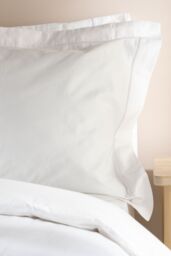 Soak&Sleep White 400TC Egyptian Cotton Oxford Pillowcase Pack of 4 - Size: Standard Pillow Case - thumbnail 3