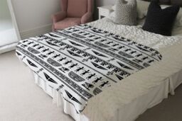 Benjamin Tate Design Tribal Egyptian Art Blanket in Natural - Size: 120 cm x 150 cm - thumbnail 3