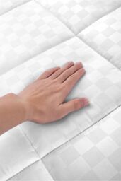 Living and Home Durable&Soft Checkerboard Fitted Mattress Protector in White - Size: Single Fitted - thumbnail 6