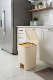 Living and Home 25/20/15L Pedal Press-Top Rubbish Bin with Soft Close Lid in Beige - Size: 2XL - thumbnail 5