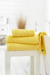 Lobster Creek Kaleidoscope 550gsm Combed Cotton Towels in Yellow - thumbnail 2