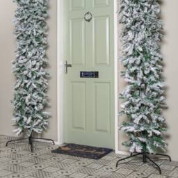 Samuel Alexander 8ft Single Door Flocked Christmas Tree Flat Top Arch with 2000 Tips in White - thumbnail 6