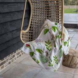 Benjamin Tate Design Selection Of Leaves & Flowers Blanket in Natural - Size: 120 cm x 150 cm - thumbnail 4