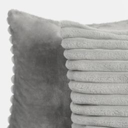 OHS 2 x Faux Fur Thick Rib Filled Cushion Covers in Light Grey - Size: 45 cm x 45 cm - thumbnail 6