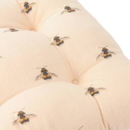 Wylder Ramble Bumble Bee 2 Pack Cotton Slub Seat Pads in Cream - Size: 40 cm x 40 cm - thumbnail 2
