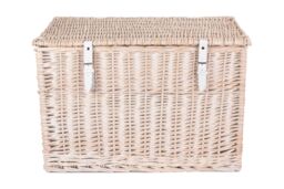 Red Hamper Wicker 61cm White Wash Chest Picnic Basket in Natural - thumbnail 3
