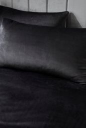 Laurence Llewelyn-Bowen 'Montrose' Luxury Velvet Duvet Cover Set in Black - Size: Double - thumbnail 3