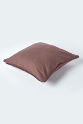 Homescapes Cotton Plain Cushion Cover in Chocolate - Size: 30 cm x 30 cm - thumbnail 3