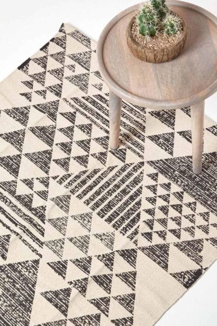 Homescapes Delphi Geometric Style 100% Cotton Printed Rug in Black - Size: 120 cm x 170 cm - image 1