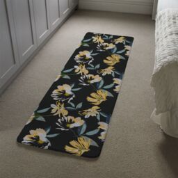 Benjamin Tate Design Yellow Flowers On Green Runner Rug in Natural - Size: 67 cm x 230 cm - thumbnail 4