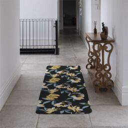 Benjamin Tate Design Yellow Flowers On Green Runner Rug in Natural - Size: 67 cm x 230 cm - thumbnail 3