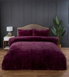 Rapport Home Chunky Ribbed Fur Polyester Soft & Cozy Duvet Cover Set With Pillowcase in Burgundy - Size: Single