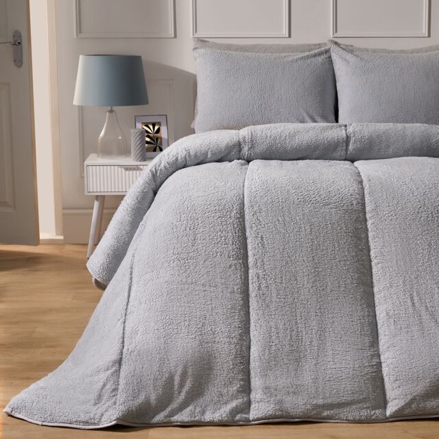 OHS Teddy Fleece 10.5 TOG Coverless Duvet with Pillowcase Bedding Set in Silver - Size: Double - image 1