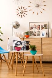 Orsina Grey Set of 2 Nesting Tables, Triangular Nest of Tables with Three Legs, Sturdy Side Tables for Home in White - thumbnail 4