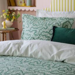 Wylder Brianna Floral 100% Cotton Duvet Cover Set in Green - Size: Super King - thumbnail 2