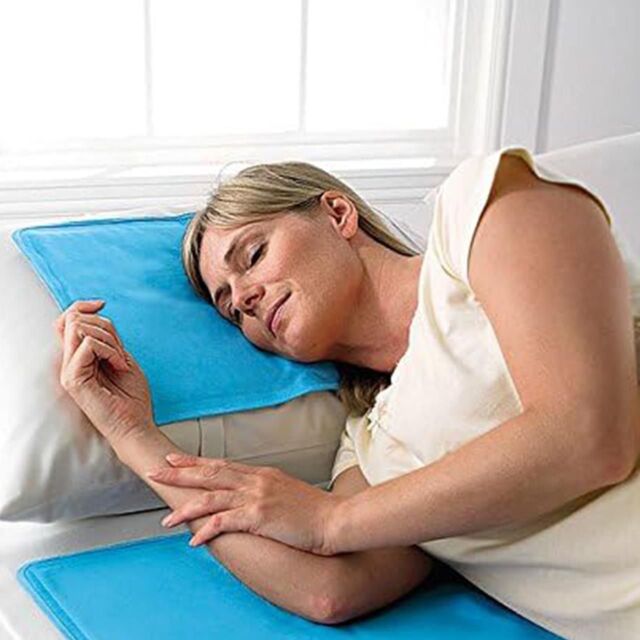 mysmartbuy Cooling Gel PVC Pillow Pad - Provides Constant Comfort & Requires No Refrigeration - Measures 38 x 28cm in Blue - Size: 38 x 28 cm