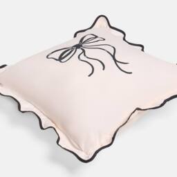 OHS 2 x Bow Frill Garden Cushion Covers Outdoor Water Resistant in Cream - Size: 45 cm x 45 cm - thumbnail 5