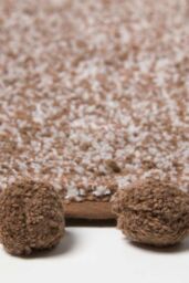 Homescapes Tufted Bath Mat 100% Cotton with Pom Pom Edges in Brown - thumbnail 3