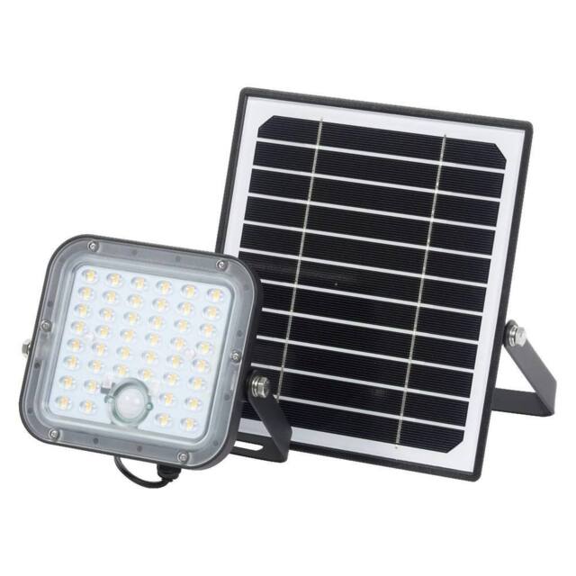 Osram Endura LED Outdoor FloodLight Solar 10W 1450lm IP65 Remote Control in Black - image 1