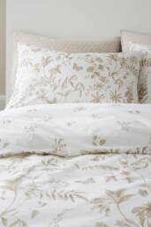 Bianca Thea Floral 200 Thread Count Cotton Reversible Duvet Cover Set in Natural - Size: Single - thumbnail 3