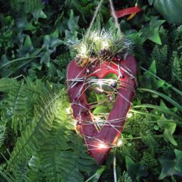 Shatchi 30cm Red Heart Wooden LED Tree Tabletop Centrepiece Christmas Holiday Home decoration with 20 Warm white LEDs - thumbnail 3