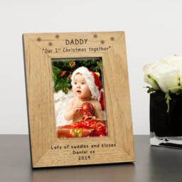 Uniqueful Personalised Daddy Our 1st Christmas Together Wood Picture Frame 6x4 in Beige - Size: 1 Pack - thumbnail 1