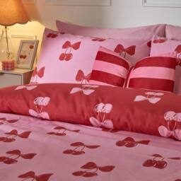 OHS Cherry Bow Microfibre Reversible Duvet Cover Set with Pillowcase in Pink - Size: King - thumbnail 3