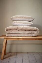CHRISTY Luxury Quilted Velvet 'Jaipur' Throw in Brown - Size: 140 cm x 200 cm - thumbnail 1