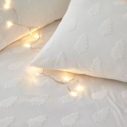 The Linen Yard Tufted Tree 100% Cotton Duvet Cover Set in White - Size: King - thumbnail 4