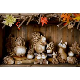 Country Living Autumn Harvest Wood Effect Resin Acorn in Light Brown - thumbnail 4