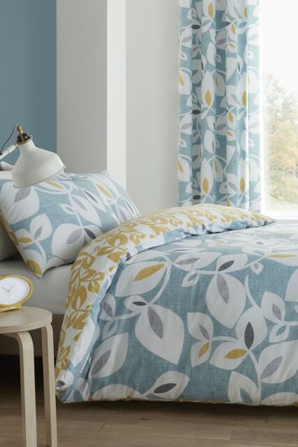 Catherine Lansfield 'Inga Leaf' Reversible Duvet Cover Set in Green - Size: Single - image 1