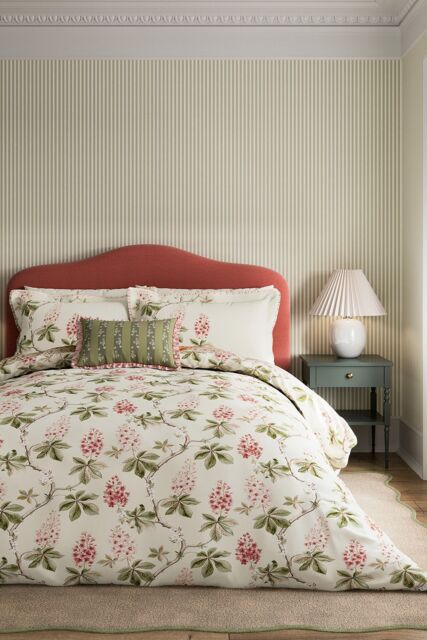 Sanderson 'Chestnut Tree' Cotton Duvet Cover Set in Cream - Size: Single - image 1