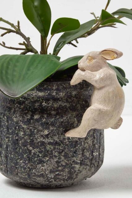 Homescapes Rabbit Pot Hangers - Pot Decoration in White - image 1