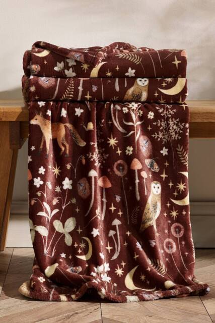 Catherine Lansfield 'Enchanted Twilight Animals' Cosy Fleece Blanket Throw in Chocolate - Size: 130 cm x 170 cm - image 1