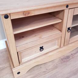 FORGEVIO Corona TV Unit Entertainment Cabinet Stand Glass Door Solid Wood in Brown - thumbnail 4
