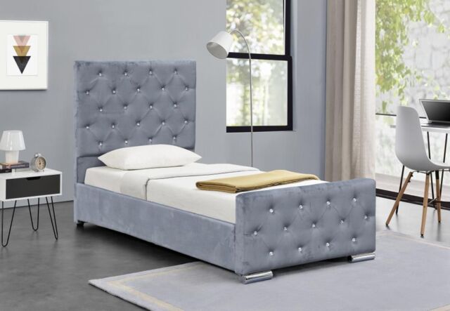 Comfy Living Ltd Grey Brushed Velvet Diamante Chesterfield Upholstered Bed - Size: Double