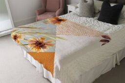 Benjamin Tate Design Autumn Geometric Shapes & Flowers Blanket in Natural - Size: 120 cm x 150 cm - thumbnail 3