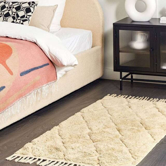 Wyld and Coco Moroccan Beige Cotton Hand-Tufted Rug 80x150 cm with Tassels - Size: 80 cm x 150 cm - image 1