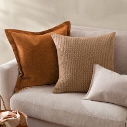 Yard Dune Velvet Chenille Cushion in Burnt Orange - Size: 50 cm x 50 cm - thumbnail 6
