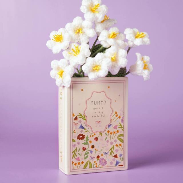 Love Life Sentiment Gift Book Vase 15cm - Mummy - image 1