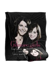 Warner Brothers Gilmore Girls The Girls Silky Touch Super Soft Throw Blanket 152x127cm in White - Size: 152x127 cm - thumbnail 2
