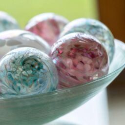 Sienna Glass 10cm Friendship Ball Pastel Pink - thumbnail 6
