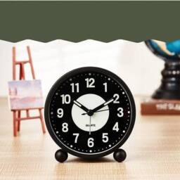 NESTLUNE Alarm Clock Bedside No Ticking Battery Power Silent in Black - Size: 100 cm x 15 cm - thumbnail 5