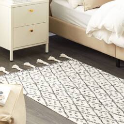 Wyld and Coco Hand-Tufted Cotton Rug Off-White Black Geometric 80 x 150 cm in White - Size: 80 cm x 150 cm