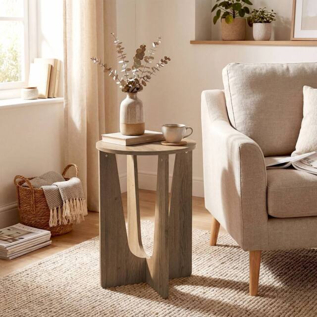 HOMCOM Round Side Table, End Table with Curved Legs Coffee Wood Effect in Brown - image 1