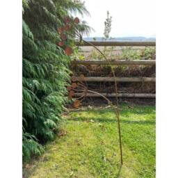 Poppyforge Cow Parsley Garden Art - Bare Metal/Ready to Rust - W37 x H133 cm in Metallics - thumbnail 5