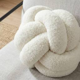 Garden Greatness Boucle Knott Fleece Cushion - thumbnail 2