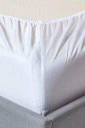 Homescapes Sateen Cotton Fitted Cot Sheets 400 Thread Count, 2 Pack in White - thumbnail 4