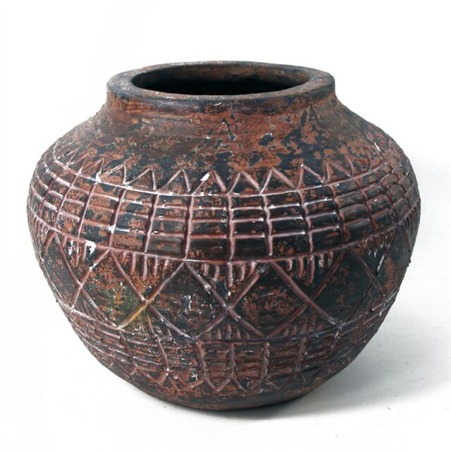 Leaf Planters Plant Pots Aztec Vase Planter 23cm x 30cm in Dark Brown - Size: 23 cm x 30 cm - image 1